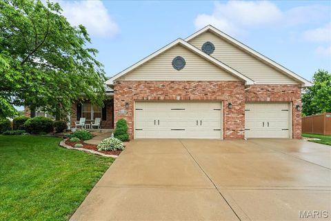Photo of 1305 Greenbank Way, OFallon, IL 62269 (MLS # 26030805)