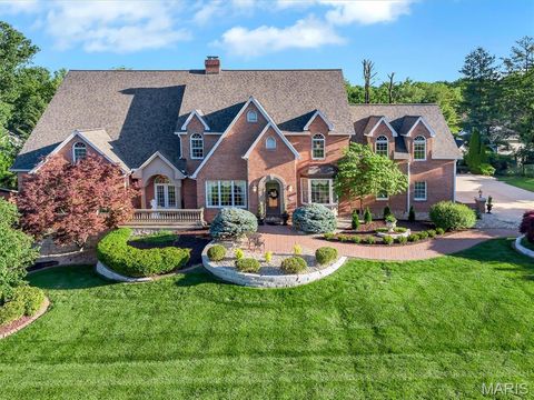 Photo of 21 Country Club Drive, Edwardsville, IL 62025 (MLS # 26031240)