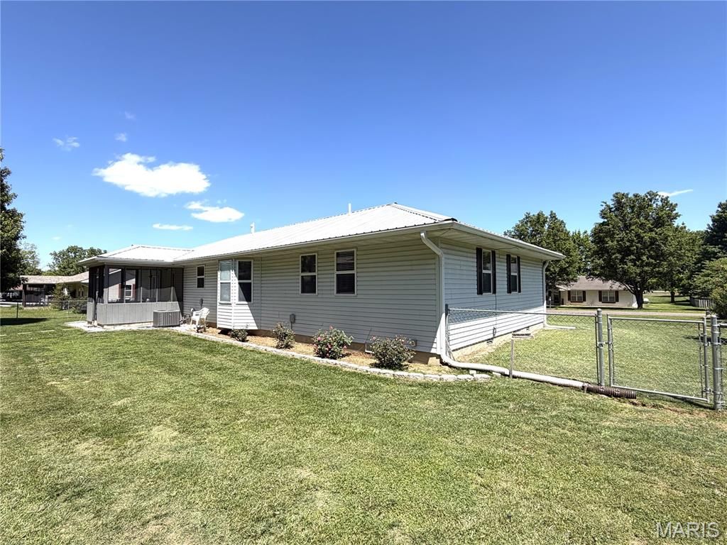 Photo of 616 Kaitlin Drive, Mountain View, MO 65548 (MLS # 26029237)