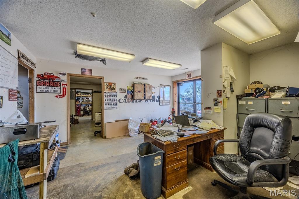 none - Commercial Sale