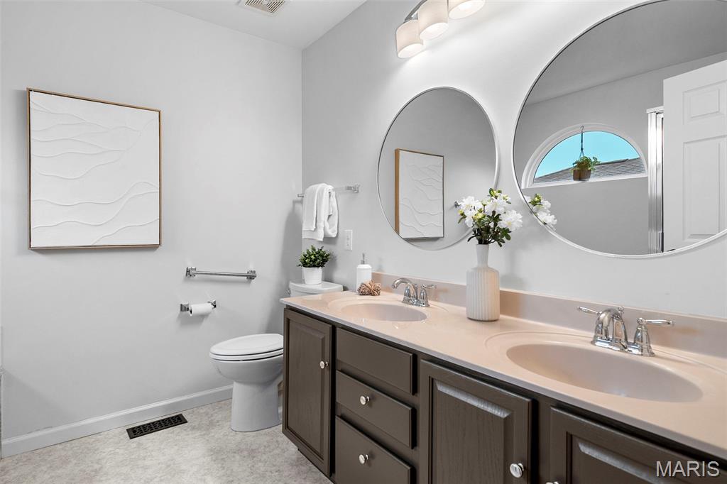 St Louis, Missouri 63129, United States, 3 Bedrooms Bedrooms, ,2 BathroomsBathrooms,Residential,Coming Soon,218694