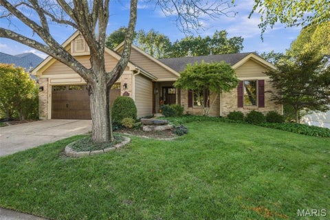 Photo of 1118 Westrun Drive, Ballwin, MO 63021 (MLS # 26064510)