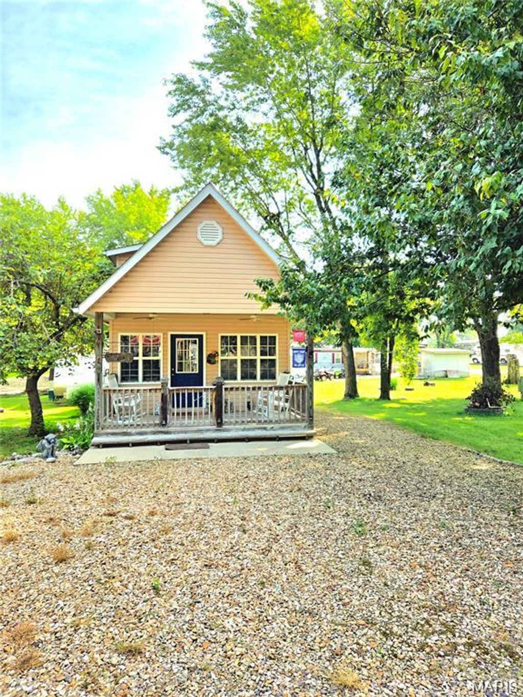 Photo of 406 Arrowhead Trail, Hermann, MO 65041 (MLS # 26027485)