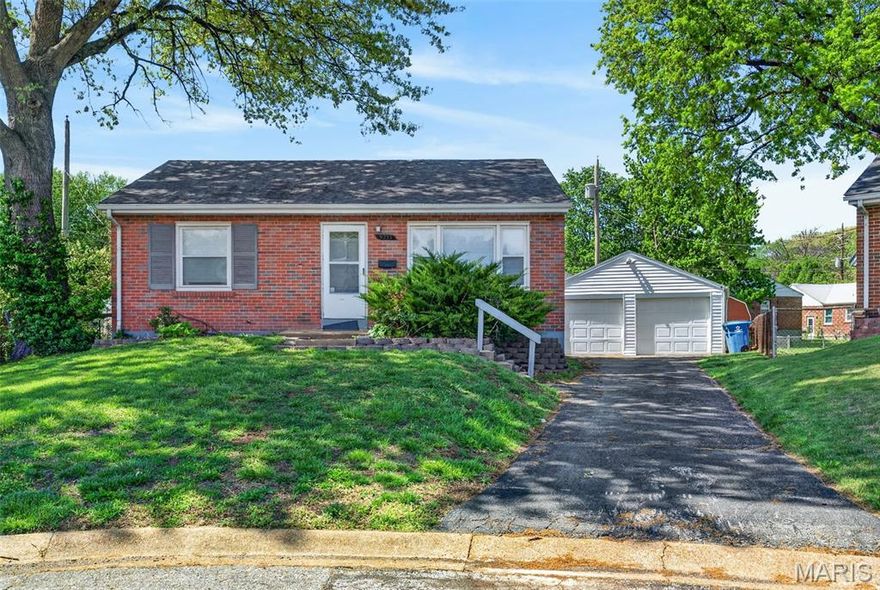 Priced to sell! Tucked away on a quiet cul-de-sac, this charming brick home offers comfort, space, and convenience. Inside, you’ll find beautiful wood floors that add warmth and character throughout the main living areas, along with a functional layout and great natural light. The home features a 2-car detached garage, providing ample space for parking, storage, or a workshop. The partially finished basement offers additional flexibility—perfect for a second living area, home office, gym, or playroom.
Enjoy the privacy and low traffic of cul-de-sac living while still being close to shopping, dining, and major roadways.
This home combines classic charm with practical features—don’t miss your opportunity to make it yours!