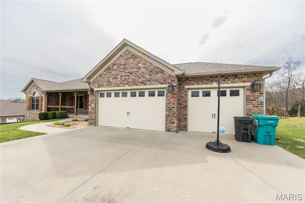 Photo of 11405 Flagstone Circle, Rolla, MO 65401 (MLS # 26015680)
