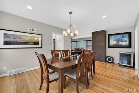 Tiny photo for 61 Tealwood Drive, Creve Coeur, MO 63141 (MLS # 26014976)