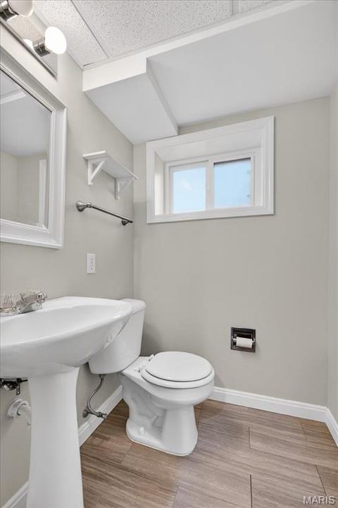 Tiny photo for 61 Tealwood Drive, Creve Coeur, MO 63141 (MLS # 26014976)