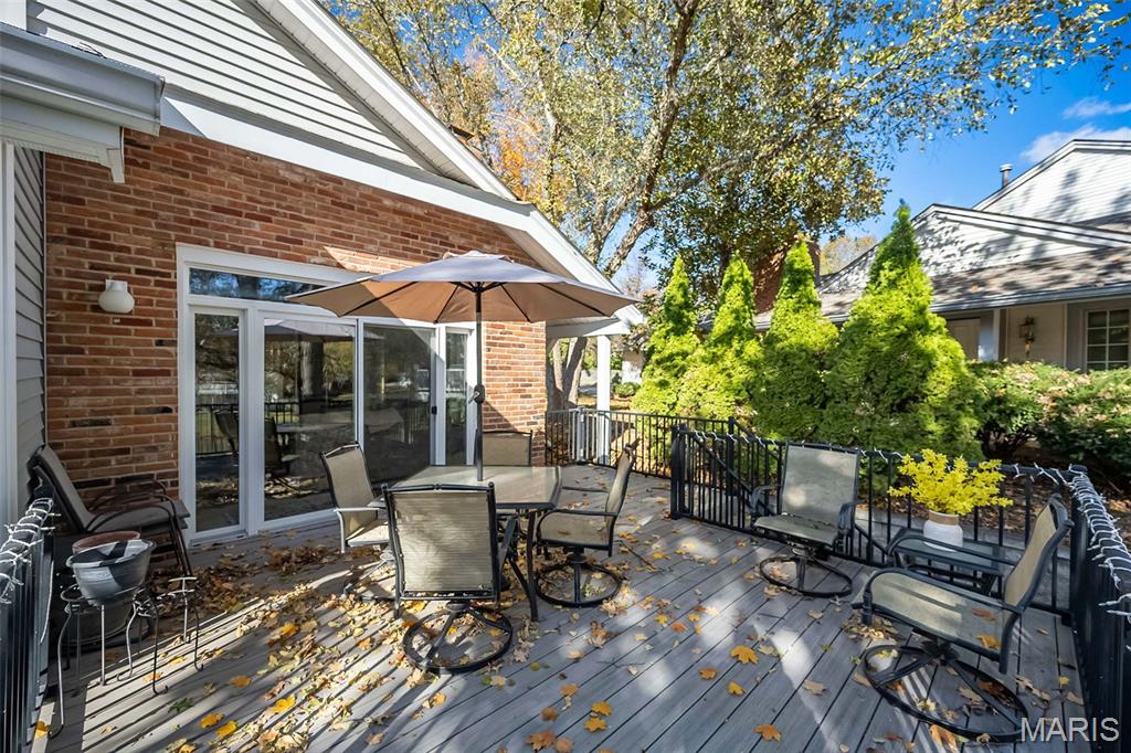 Manors Of Broadmoor Condo - Residential