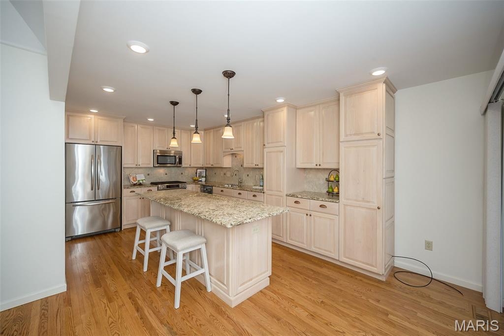 Manors Of Broadmoor Condo - Residential