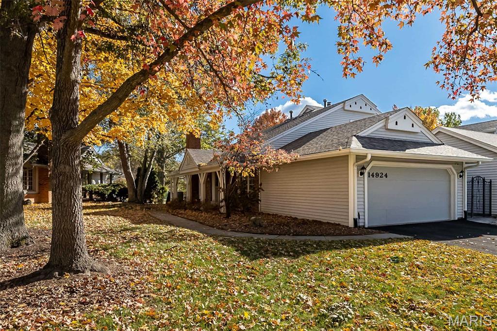 14924 Manor Lake Drive