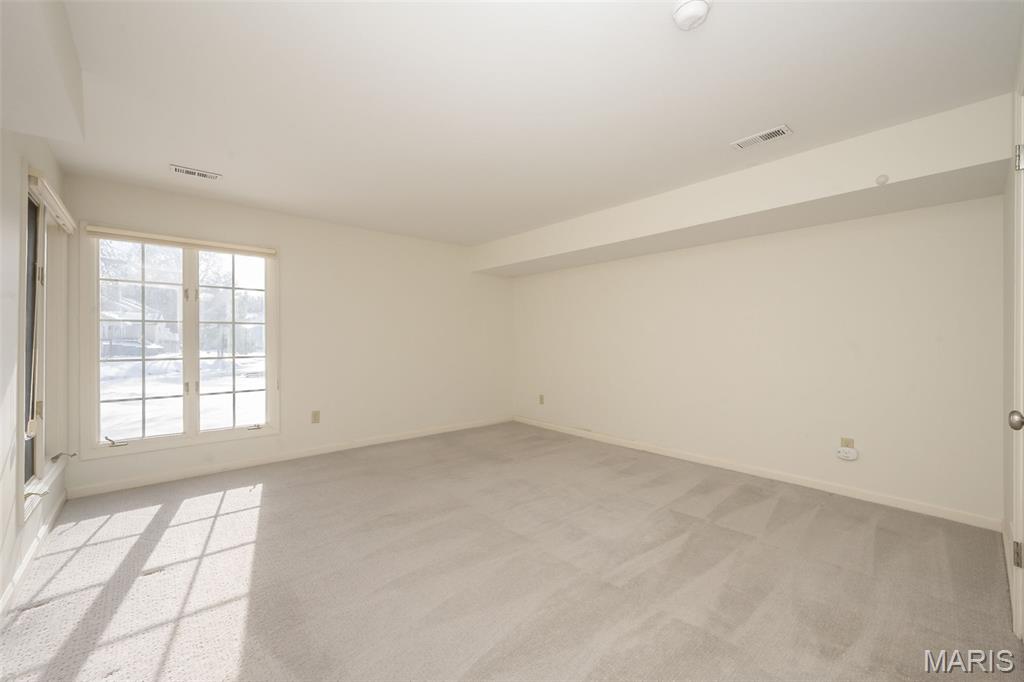 Manors Of Broadmoor Condo - Residential