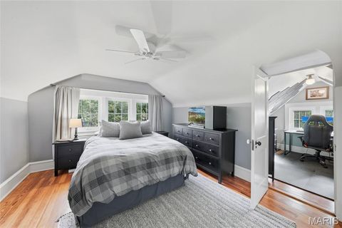 Tiny photo for 340 Gray Avenue, Webster Groves, MO 63119 (MLS # 25068967)