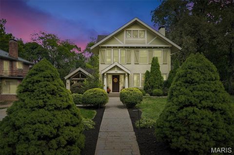 Tiny photo for 340 Gray Avenue, Webster Groves, MO 63119 (MLS # 25068967)
