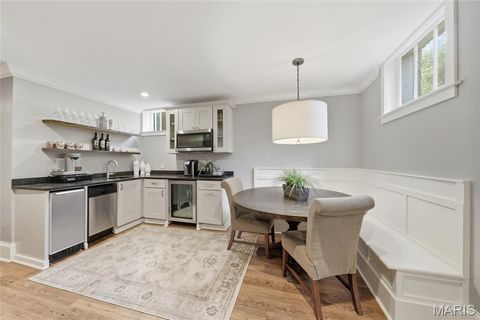 Tiny photo for 340 Gray Avenue, Webster Groves, MO 63119 (MLS # 25068967)