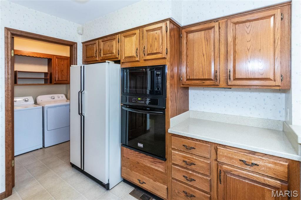 Webster Oaks Place - Residential