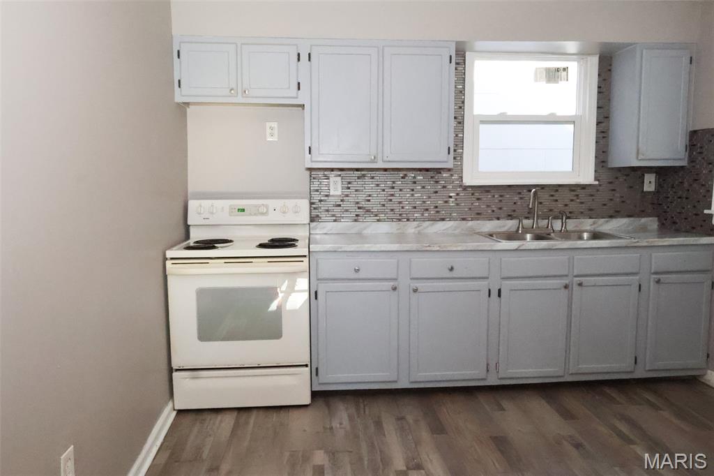 West Walnut Manor - Residential Lease