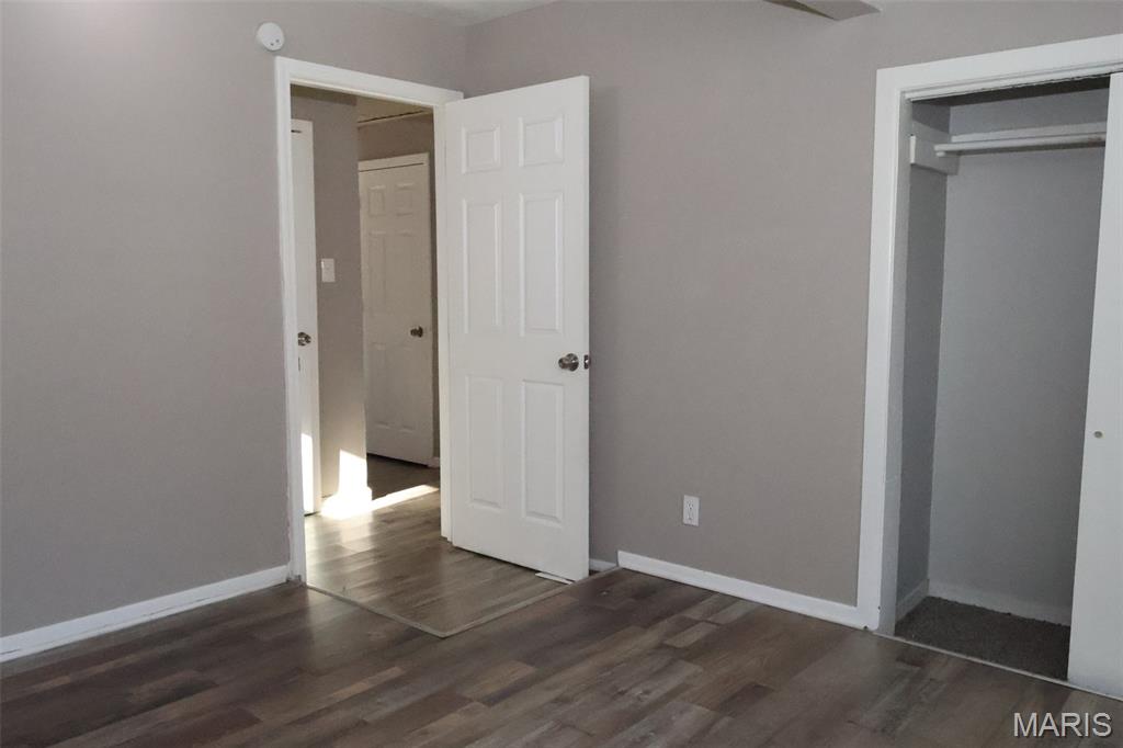 West Walnut Manor - Residential Lease