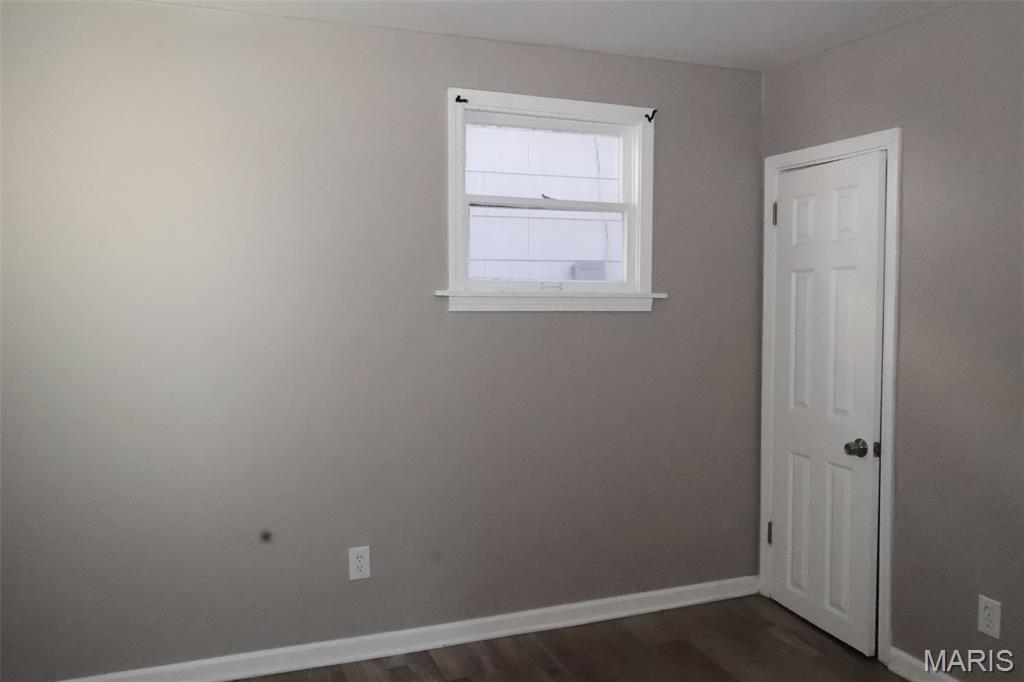 West Walnut Manor - Residential Lease