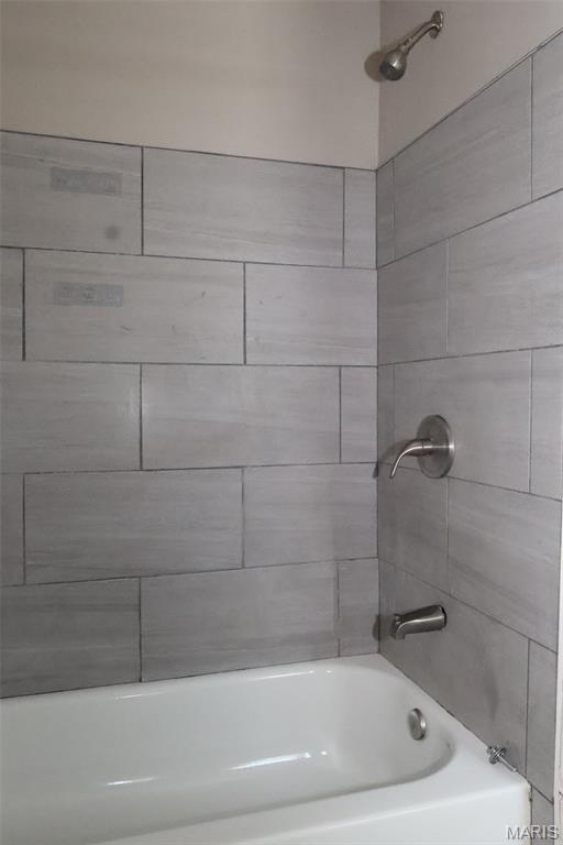 West Walnut Manor - Residential Lease