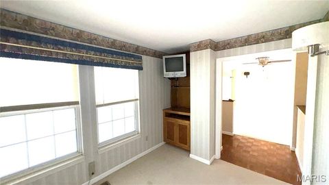 Tiny photo for 13019 Midfield Terrace, St Louis, MO 63146 (MLS # 26036170)