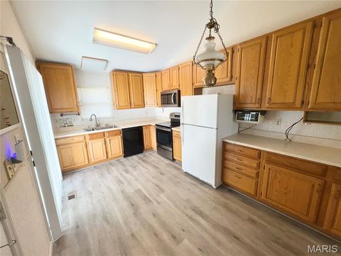Tiny photo for 13019 Midfield Terrace, St Louis, MO 63146 (MLS # 26036170)