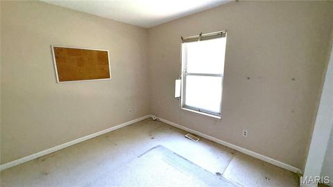 Tiny photo for 13019 Midfield Terrace, St Louis, MO 63146 (MLS # 26036170)