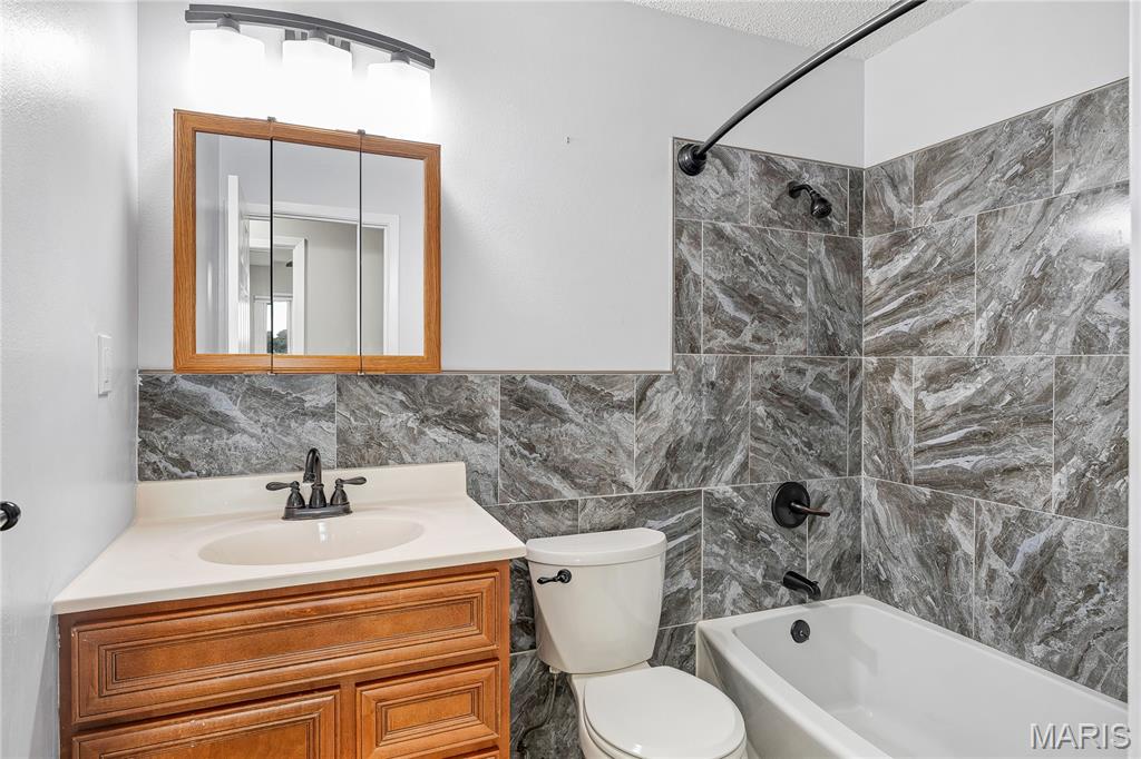 Oakbriar Woods 1 - Residential
