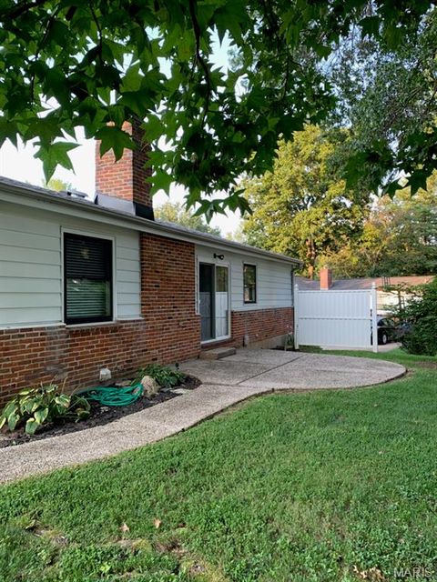 Tiny photo for 822 Dutch Mill Drive, Ballwin, MO 63011 (MLS # 26000876)
