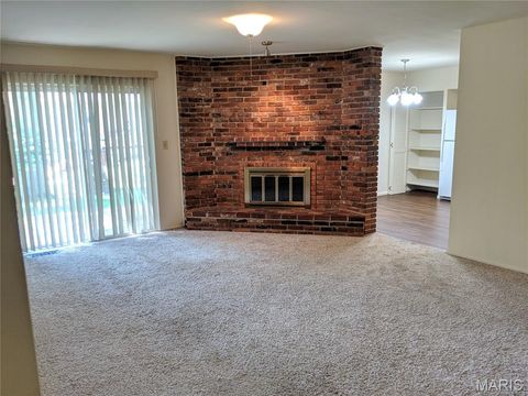 Tiny photo for 822 Dutch Mill Drive, Ballwin, MO 63011 (MLS # 26000876)