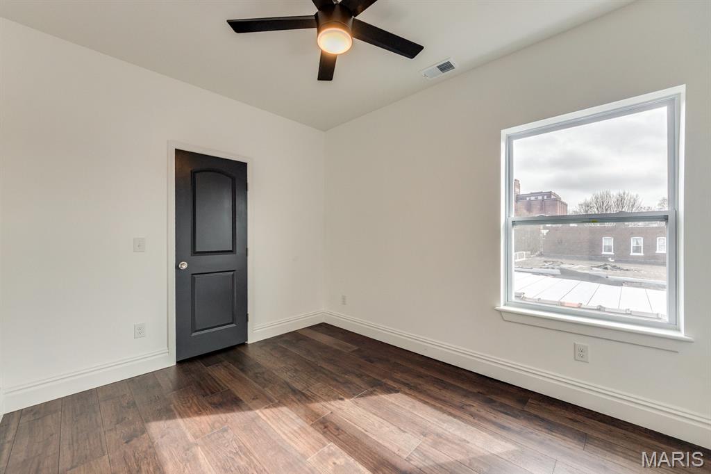 St Louis Commons Add - Residential