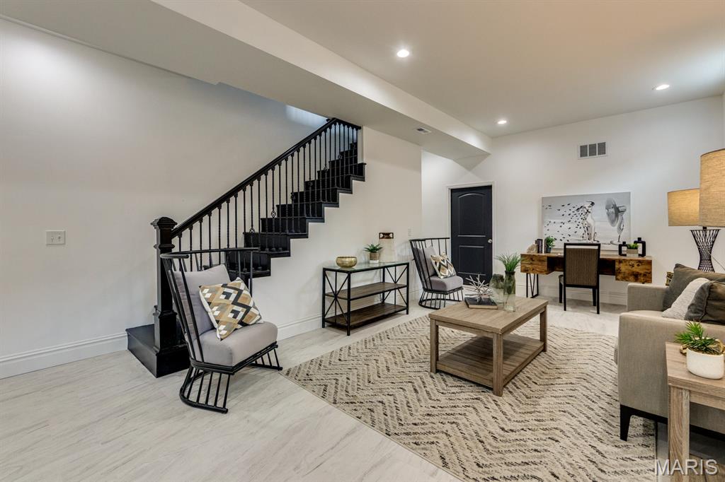 St Louis Commons Add - Residential