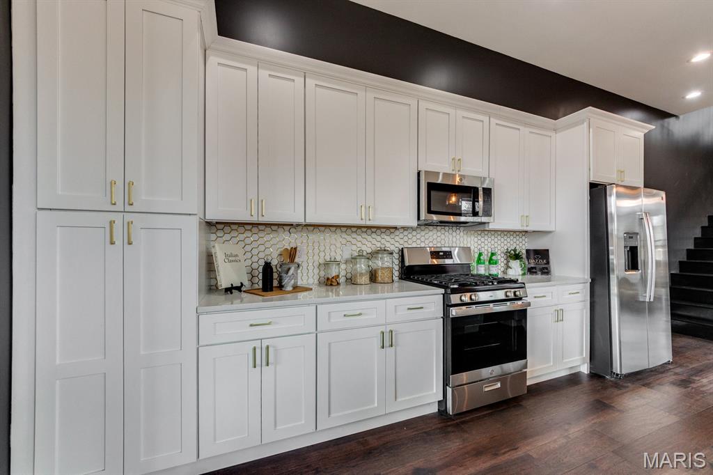 St Louis Commons Add - Residential