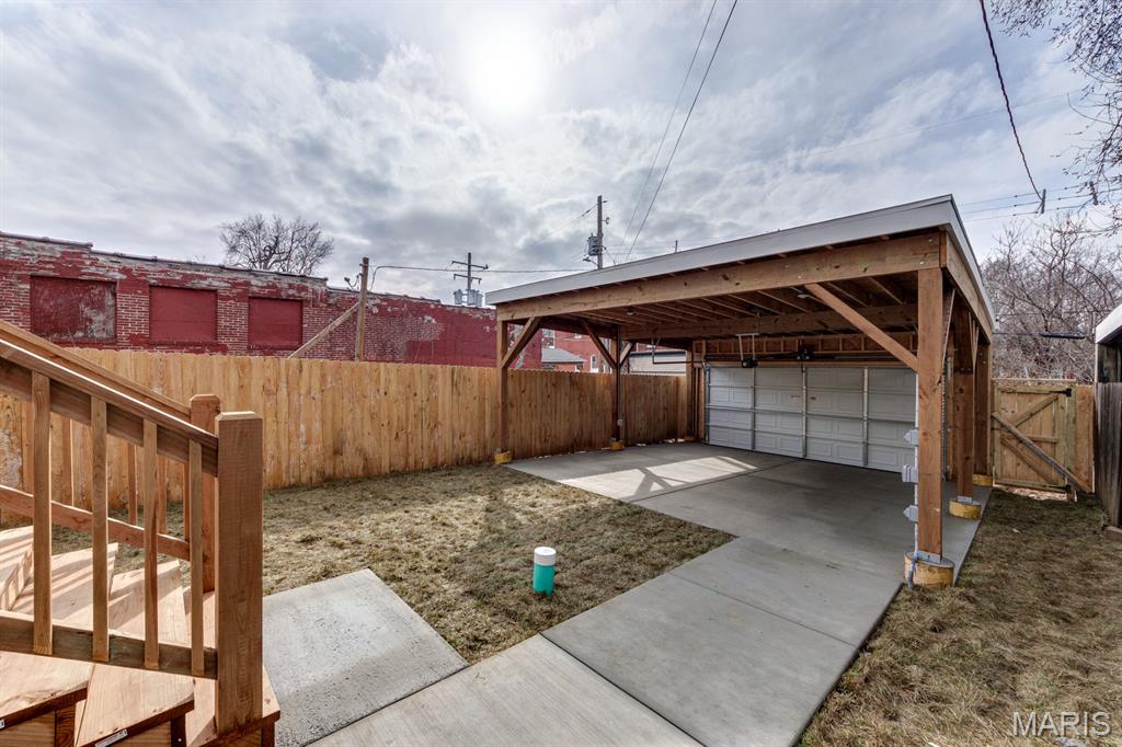 St Louis Commons Add - Residential