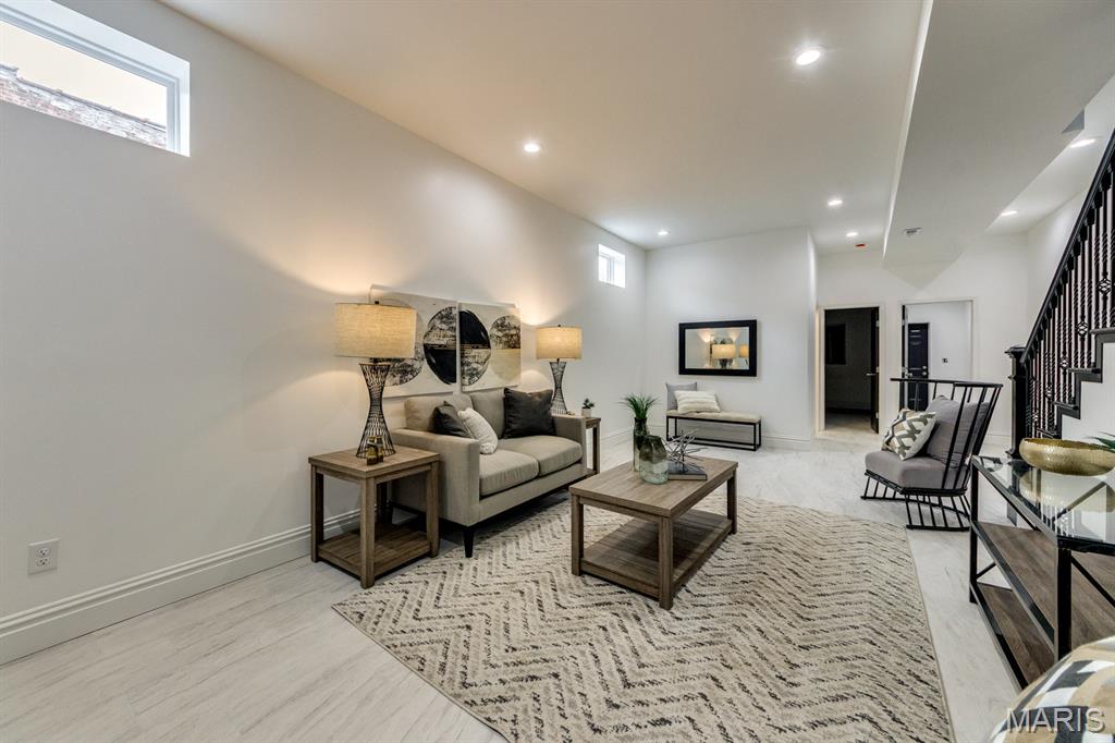 St Louis Commons Add - Residential