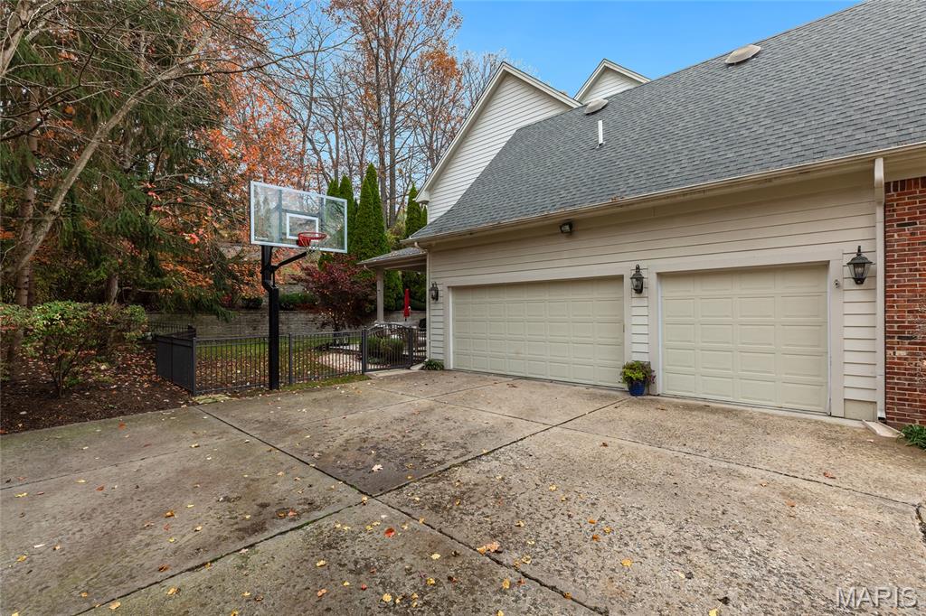 Country Lake Estates - Residential