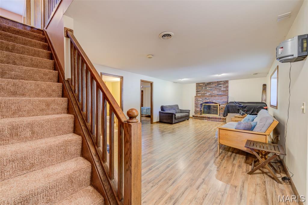 Hunters Pointe #6 - Residential