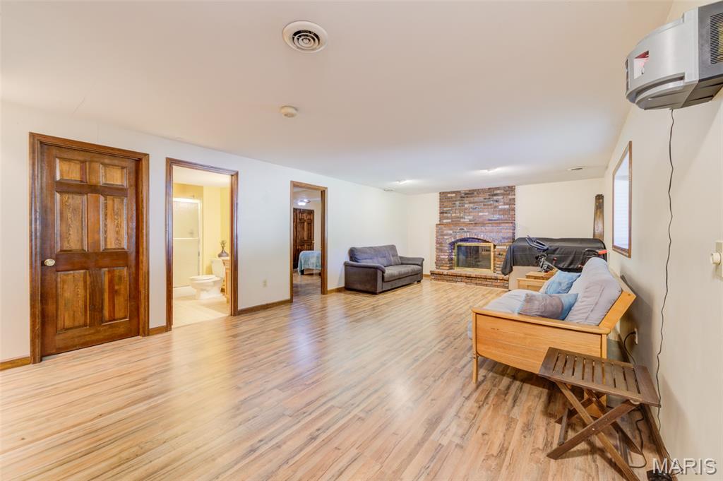 Hunters Pointe #6 - Residential