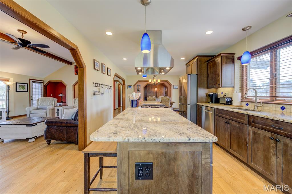 Hunters Pointe #6 - Residential