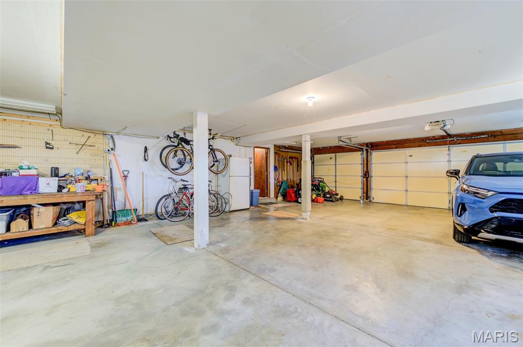 Hunters Pointe #6 - Residential