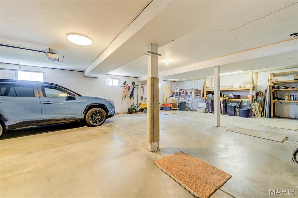 Hunters Pointe #6 - Residential