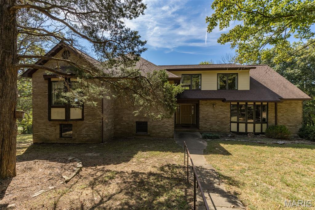 7327 Woods Road