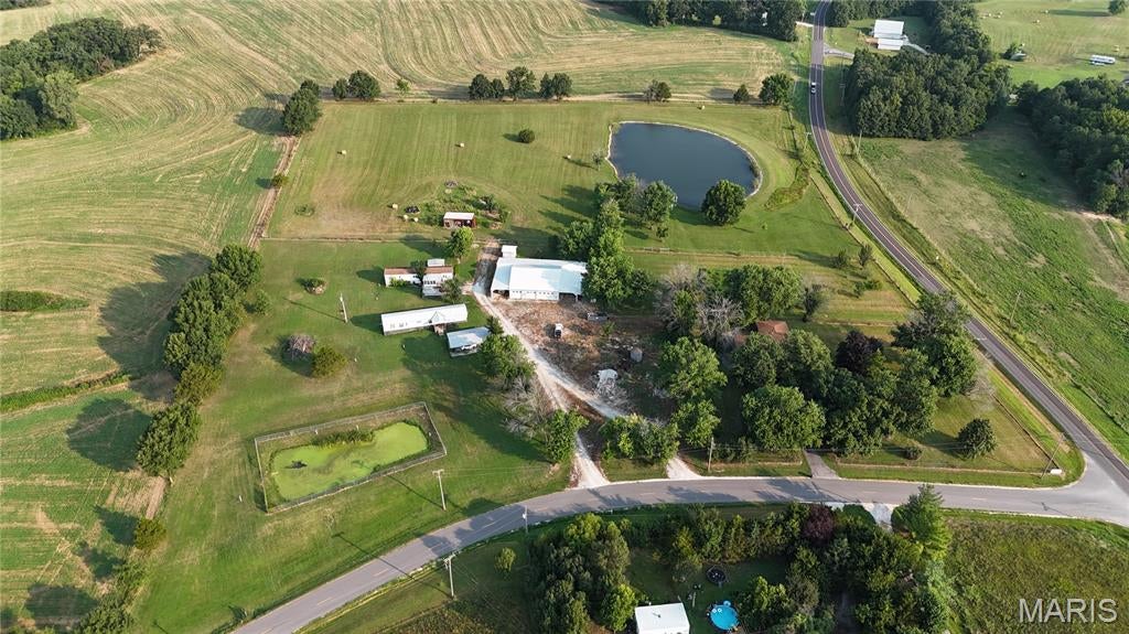 15 Quarry Road