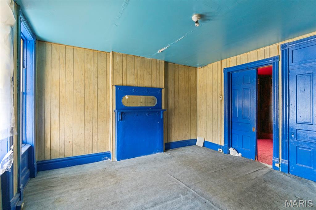 Stuebers Add - Residential Income