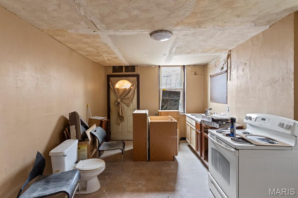 Stuebers Add - Residential Income