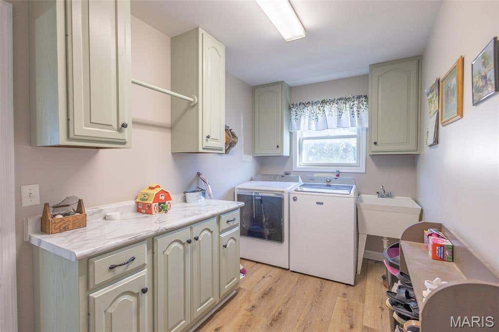 Photo of 16759 Route E, Perry, MO 63462 (MLS # 26038217)