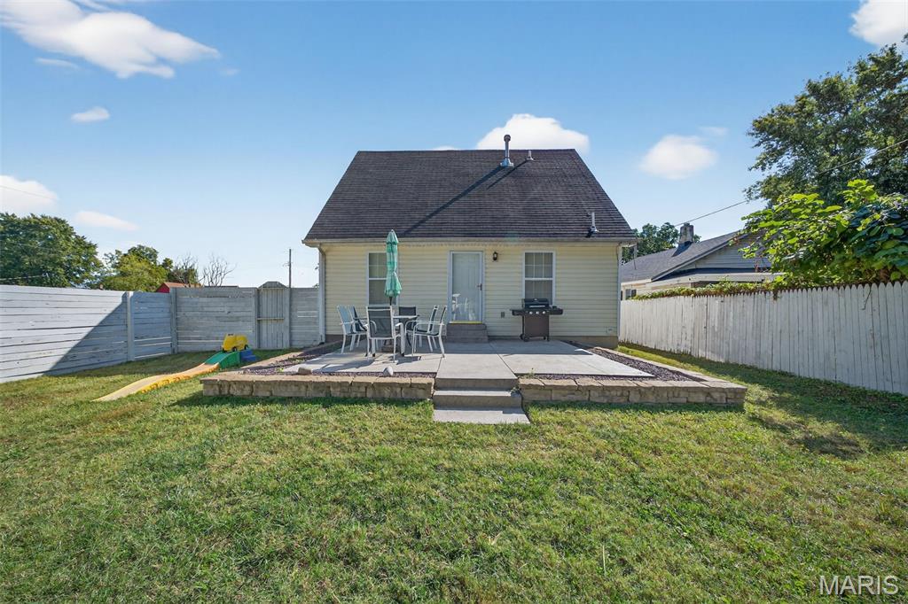 St Charles, Missouri 63301, United States, 3 Bedrooms Bedrooms, ,2 BathroomsBathrooms,Residential,Coming Soon,218941