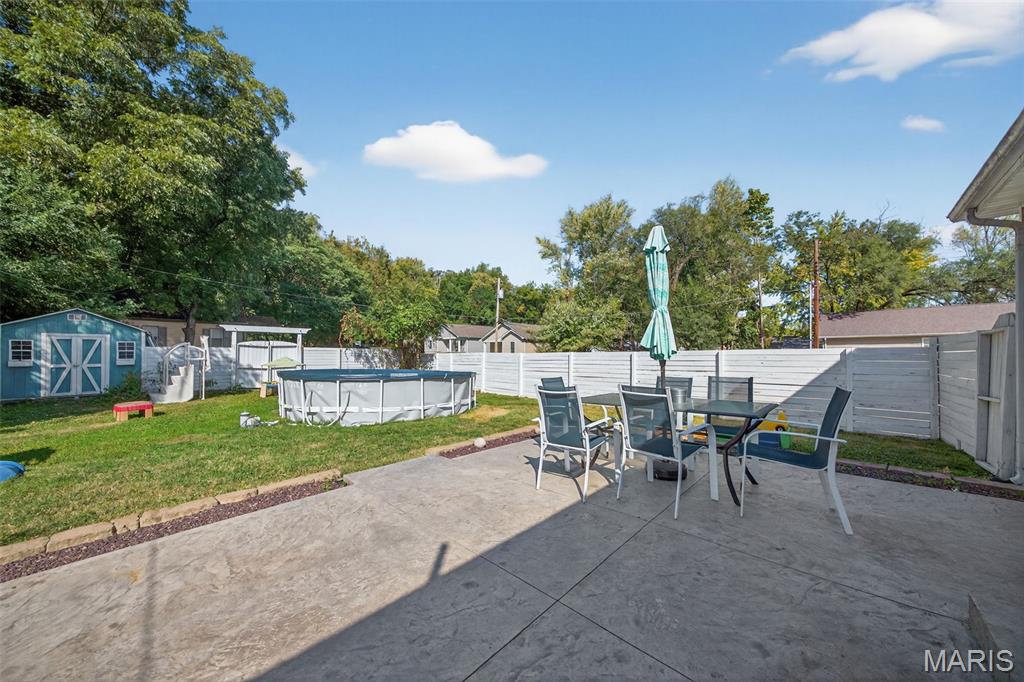 St Charles, Missouri 63301, United States, 3 Bedrooms Bedrooms, ,2 BathroomsBathrooms,Residential,Coming Soon,218941