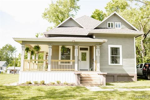 Photo of 404 E 9th Street, Salem, MO 65560 (MLS # 26031953)