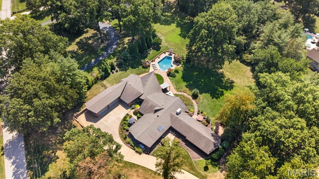 1300 Log Cabin Lane
