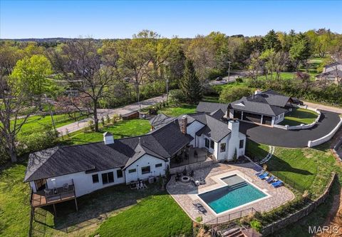 Photo of 1824 Topping Road, St Louis, MO 63131 (MLS # 26021622)